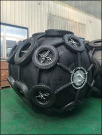 Cina Cuscini ammortizzatori di gomma naturali pneumatici della nave di Marine Floating Rubber Fender Inflatable fornitore