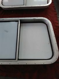 Finestre marittime rettangolari a bullone / saldate personalizzate / finestre in lega di alluminio per navi marine fornitore