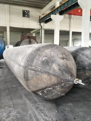Airbag pneumatico in gomma marino a sette strati per il molo di lancio